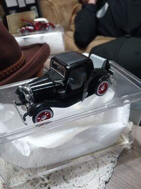 Black Vintage Model Car Decorative Figurine